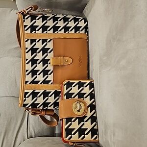 Spartina 449 tote and wallett